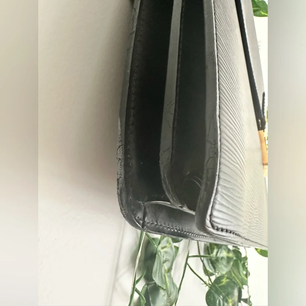 Louis Vuitton lv epi